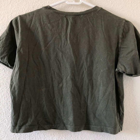 Forever 21 olive green light rustic tie dye crop T-shirt size small - Picture 5 of 5